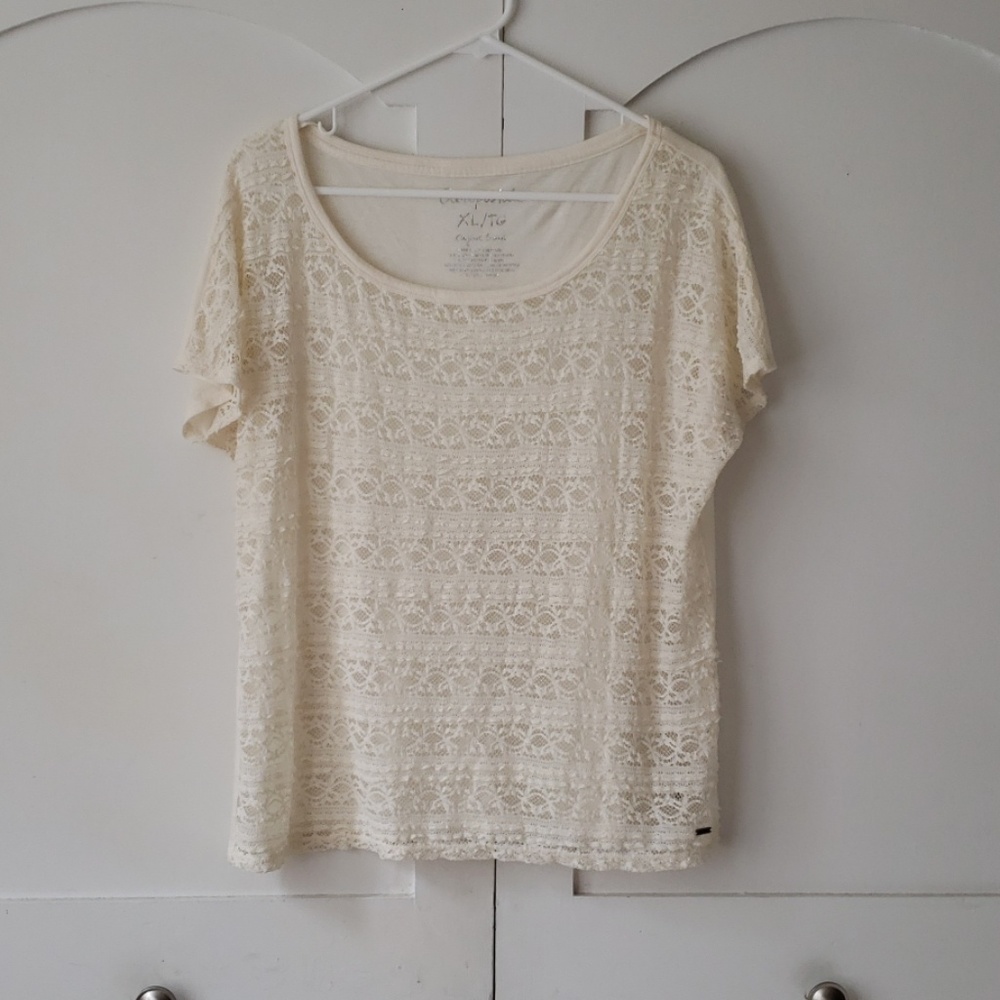 Cream stretchy lace shirt